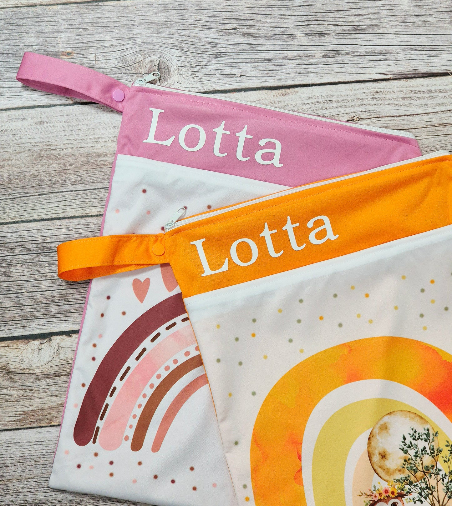 Wetbag Maxi 2er Set "Regenbogen Rosa"-personalisierbare Nasstaschen für Kita & Kindergarten und Reisen