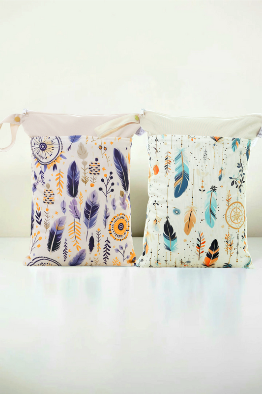Wetbag Maxi 2er Set "Traumfeder"-personalisierbare Nasstaschen für Kita & Kindergarten und Reisen