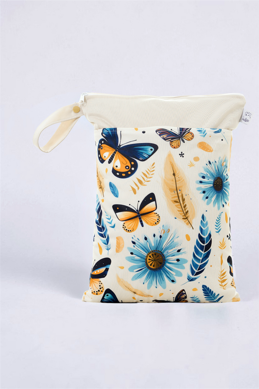 Wetbag Maxi „Blütenschmetterling“ – wasserdichte Nasstasche für Kinder