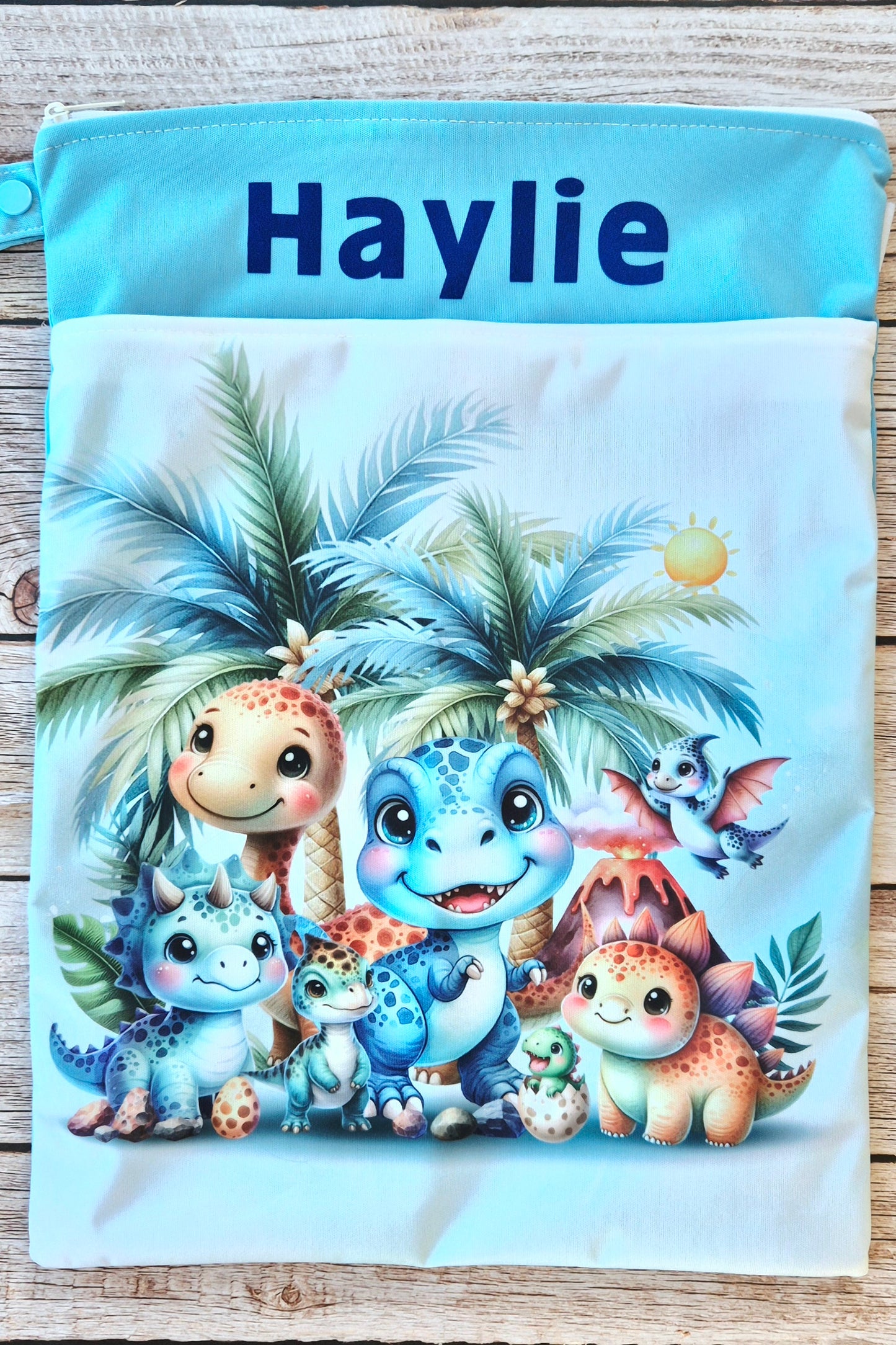 Wetbag Maxi 2er Set "Dino Abenteuer"-personalisierbare Nasstaschen für Kita & Kindergarten und Reisen