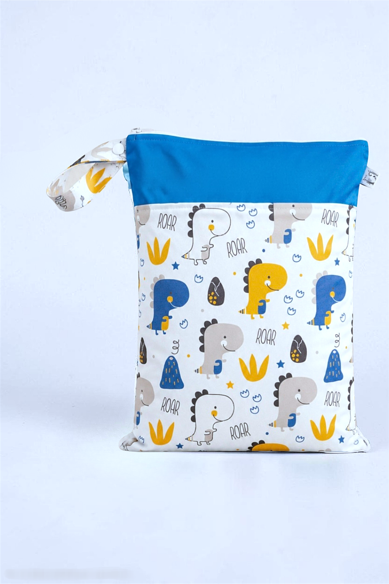 Wetbag Maxi "Dinoland dunkelblau" – personalisierbare Nasstasche für Kita & Kindergarten und Reisen