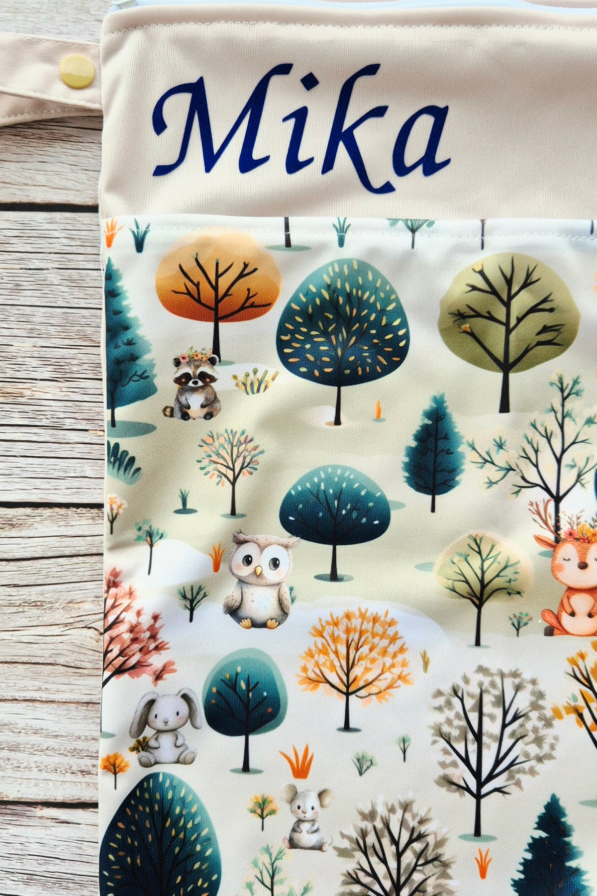 Wetbag Maxi "Abenteuer im Waldparadies"– personalisierbare Nasstasche für Kita & Kindergarten und Reisen
