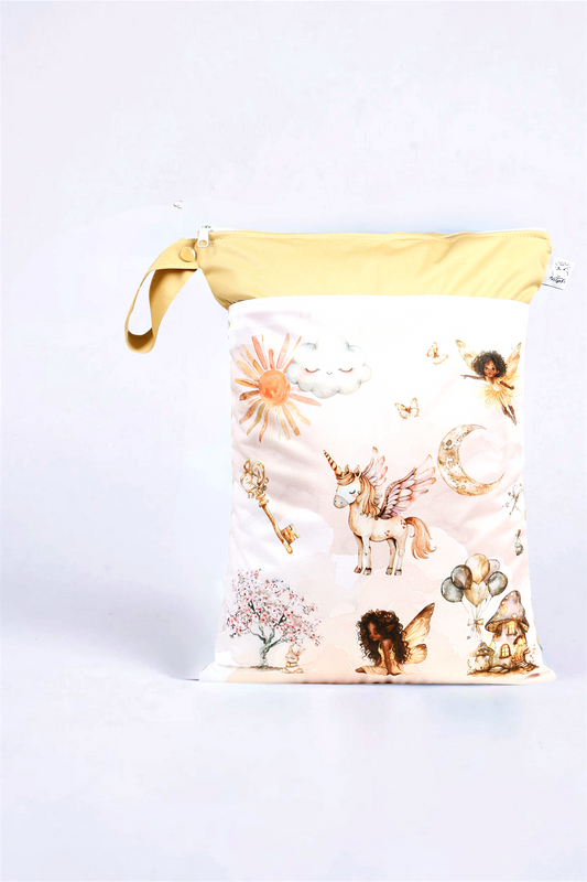 Maxi Wetbag "Einhorntraum" – personalisierbare Nasstasche für Kita & Kindergarten und Reisen