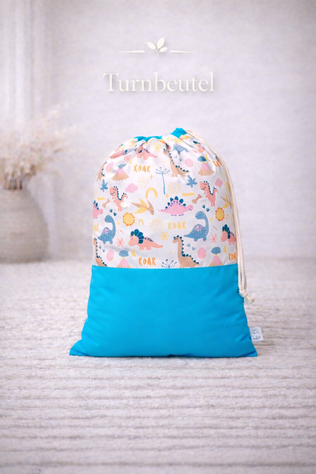 Nilpfi Turnbeutel Dino Mix – personalisiert für Kita & Kindergarten