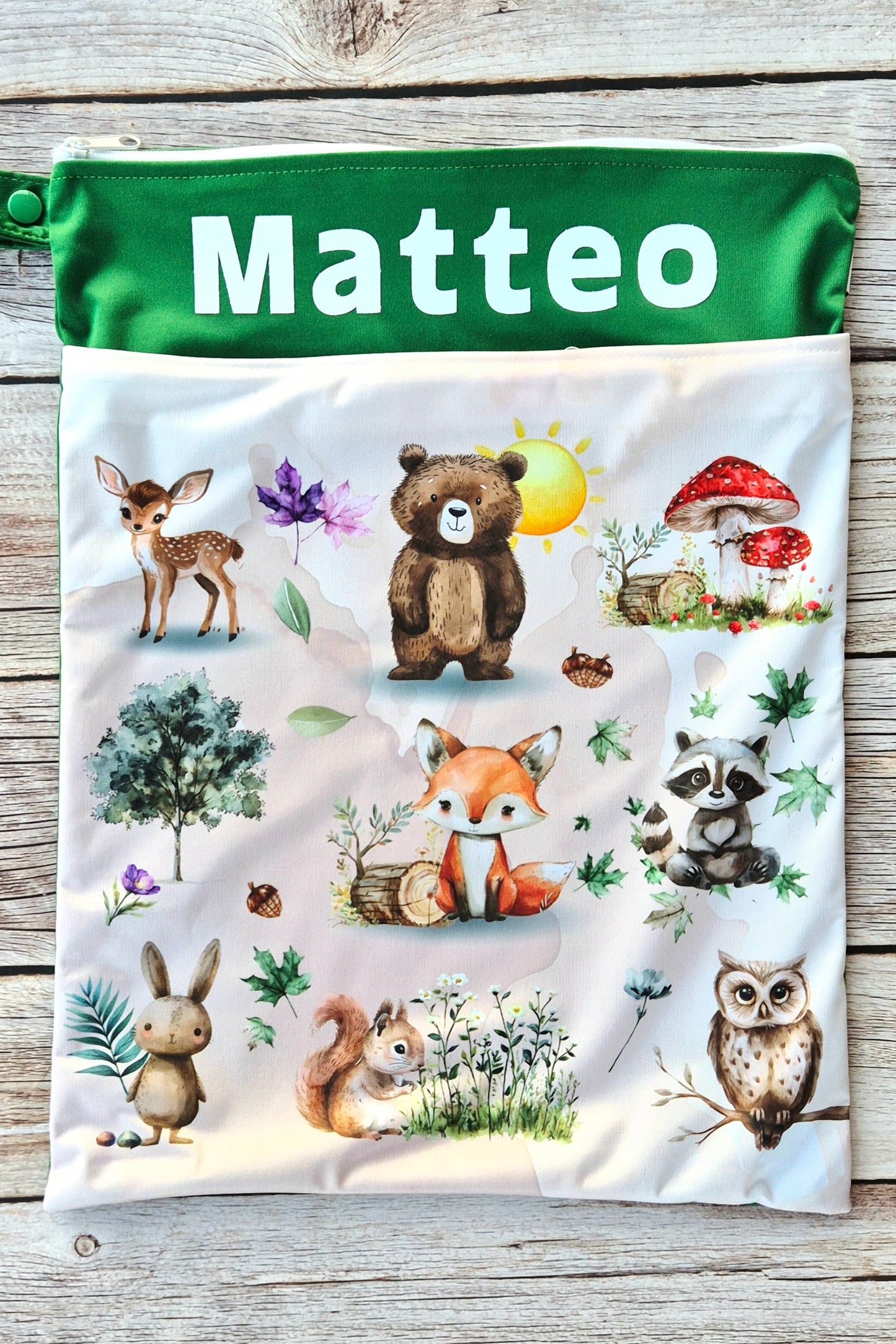 Wetbag Maxi "Abenteuer mit dem Waldfreunden"- personalisierbare Nasstasche für Kita & Kindergarten und Reisen