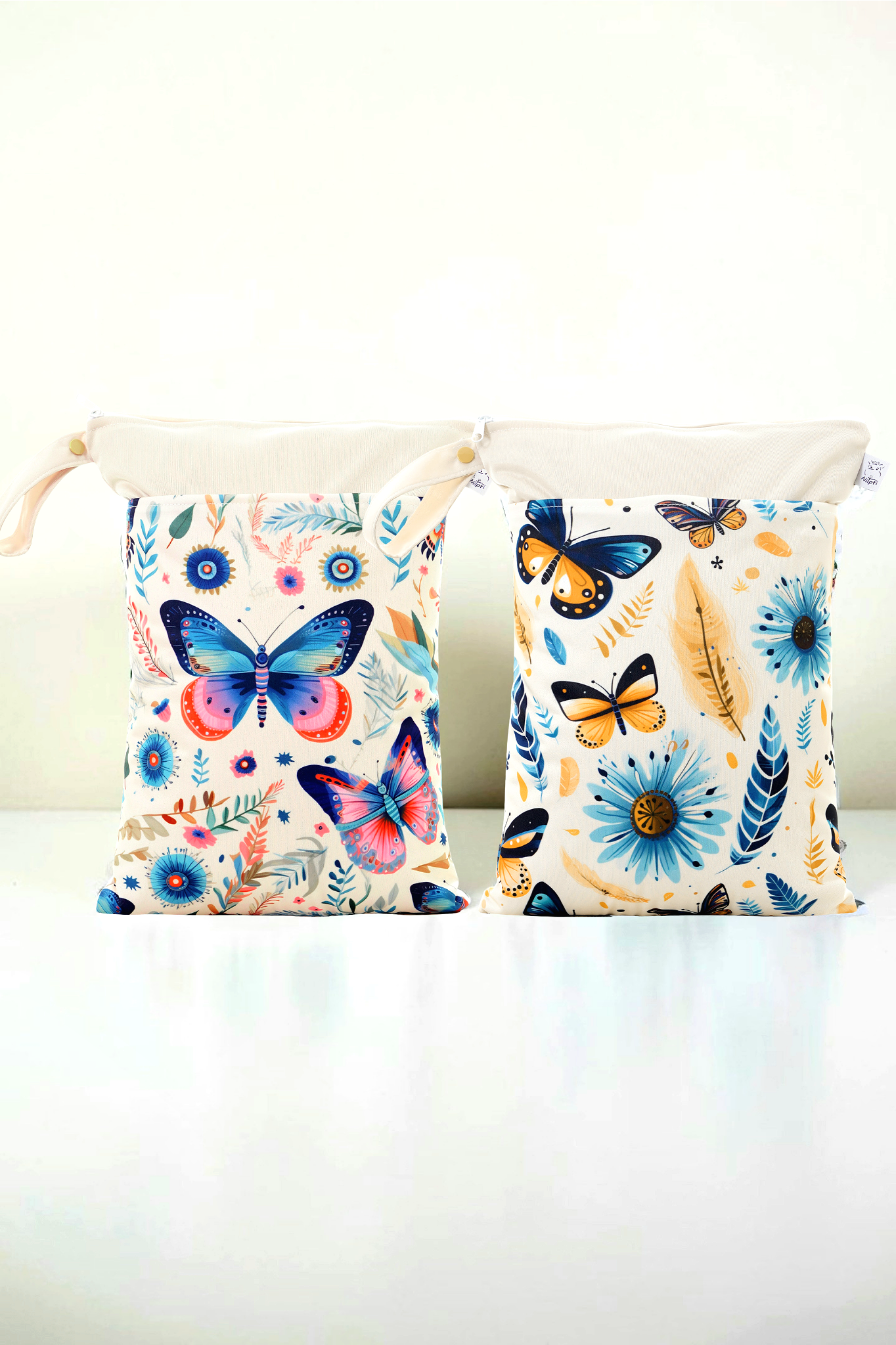 Wetbag Maxi 2er Set "Schmetterling "-personalisierbare Nasstaschen für Kita & Kindergarten und Reisen