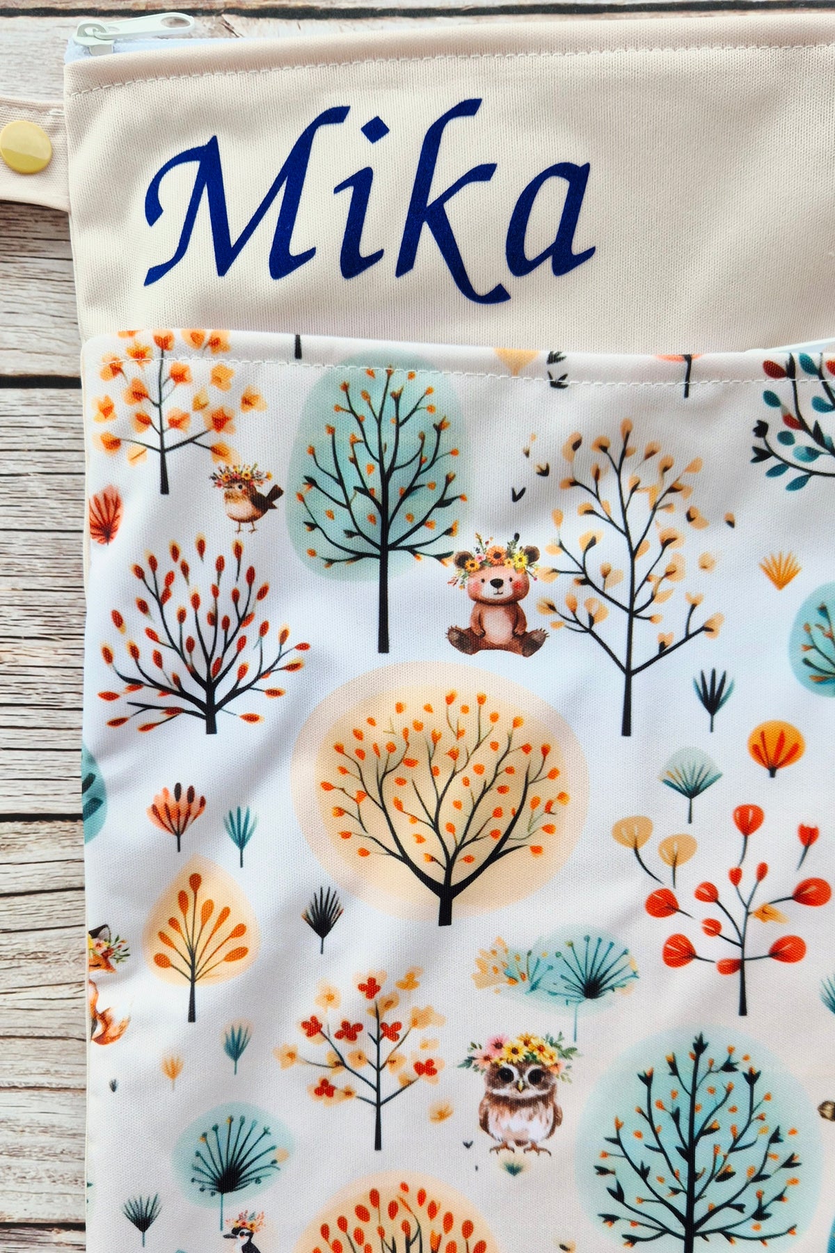 Wetbag Maxi "Abenteuer im Zauberwald"Maxi– personalisierbare Nasstasche für Kita & Kindergarten und Reisen