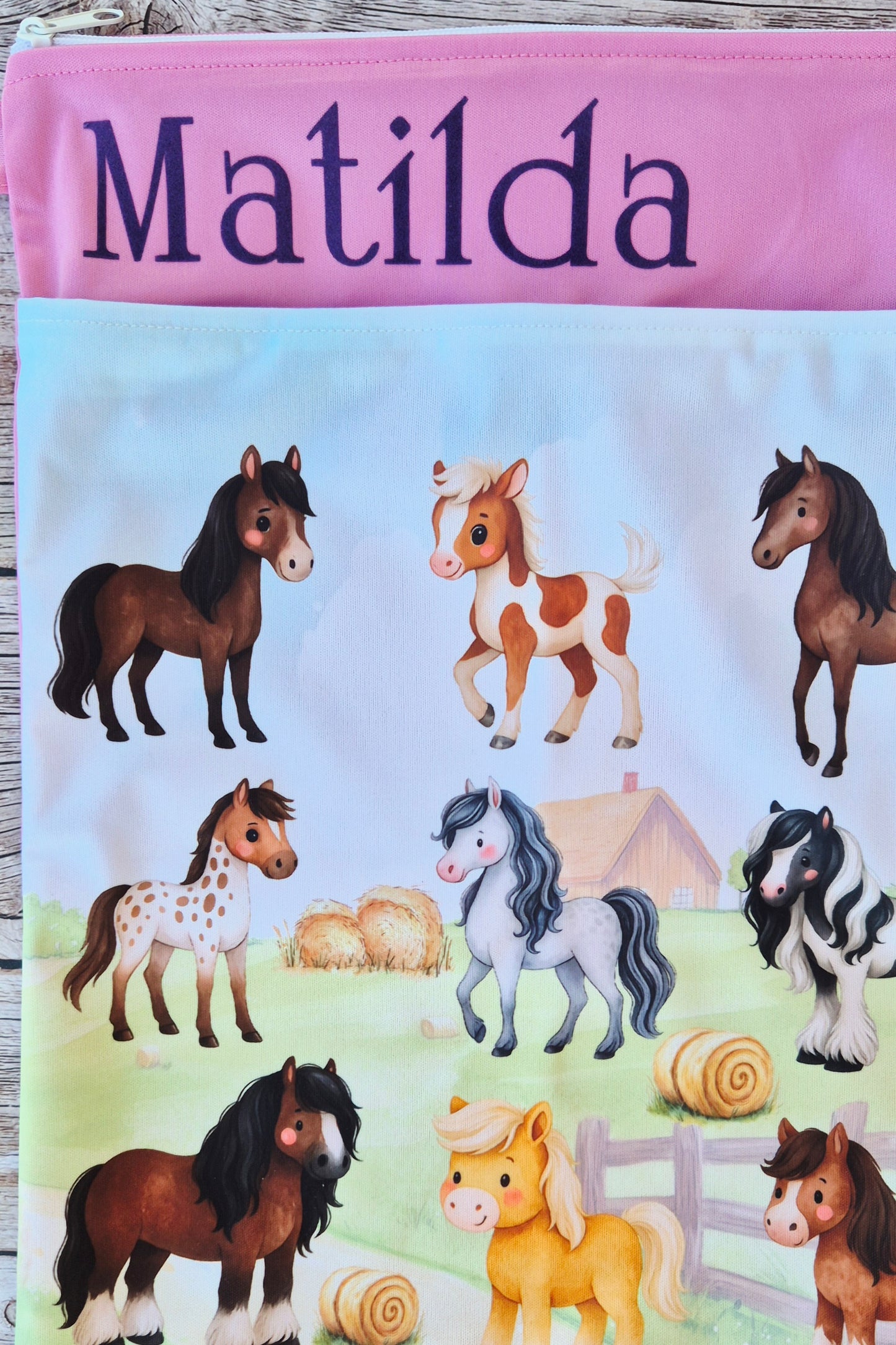 Wetbag Maxi "Abenteuer auf dem Ponyhof"– personalisierbare Nasstasche für Kita & Kindergarten und Reisen