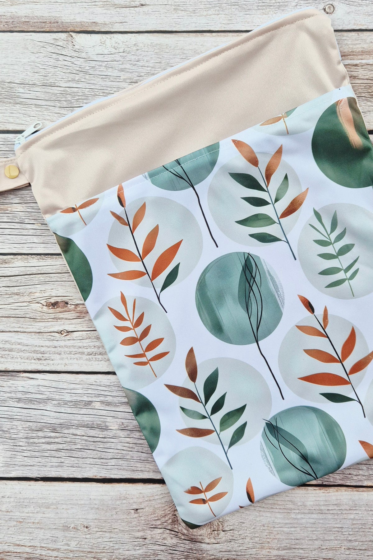 Wetbag Maxi „Eukalyptuszauber“ – personalisierbarer Beutel für Kindergarten