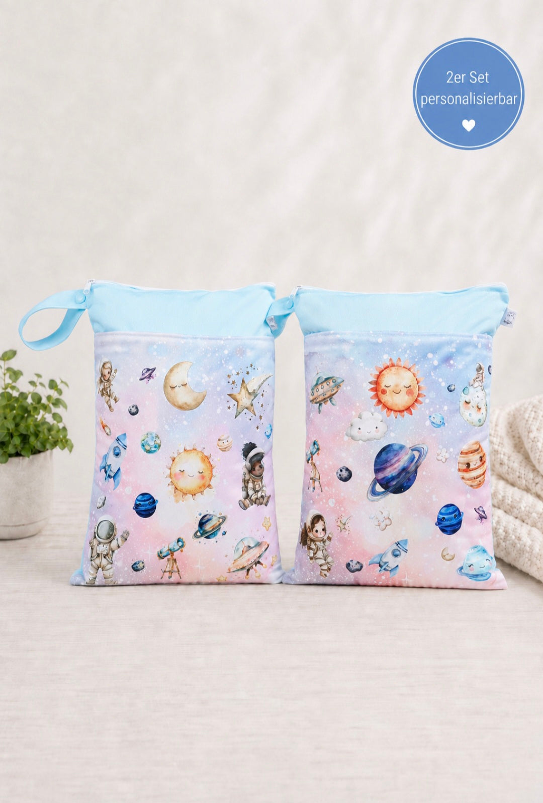 Wetbag Maxi 2er Set "magische Planeten"-personalisierbare Nasstaschen für Kita & Kindergarten und Reisen
