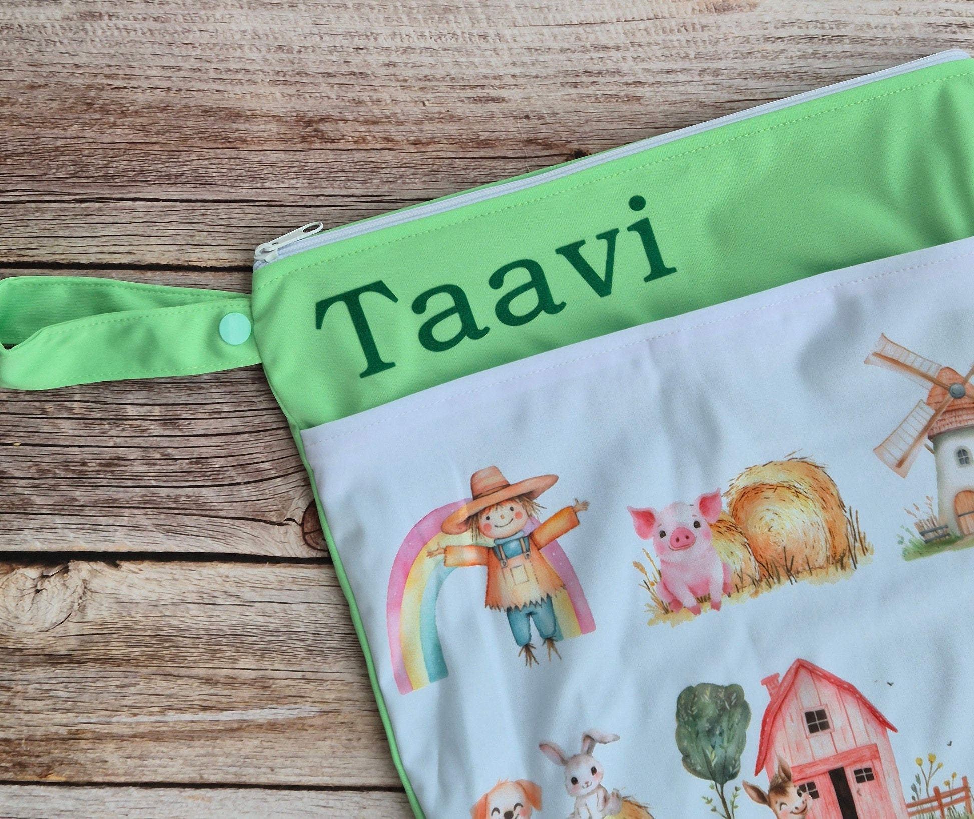 Personalisierte Wetbag Maxi mit Namen individuelles Baby Geschenk mit Bauernhof Motiv wasserdicht und wiederverwendbar