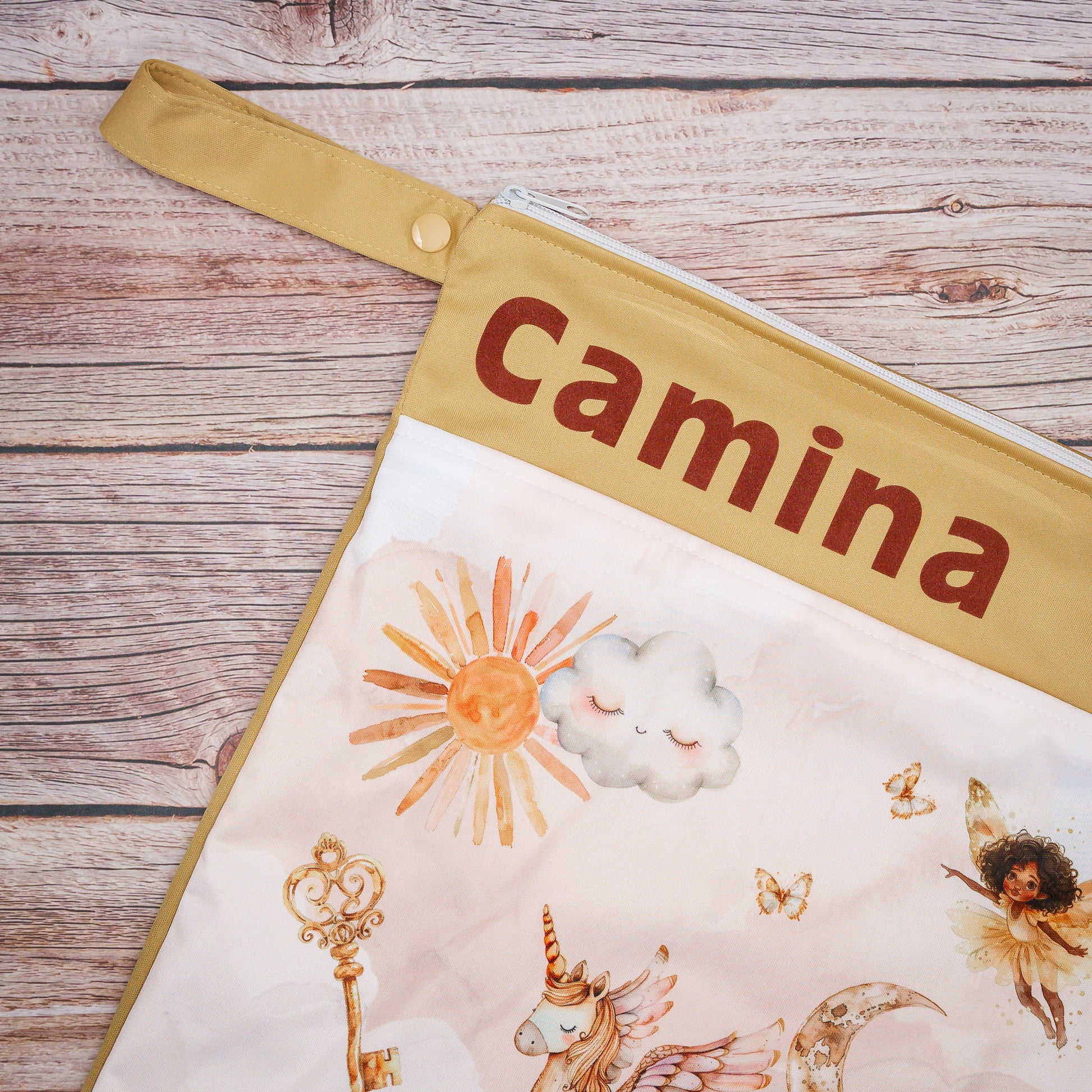 Personalisierte Wetbag mit Namen individuelles Baby Geschenk praktisch und süß mit Einhornmotiv