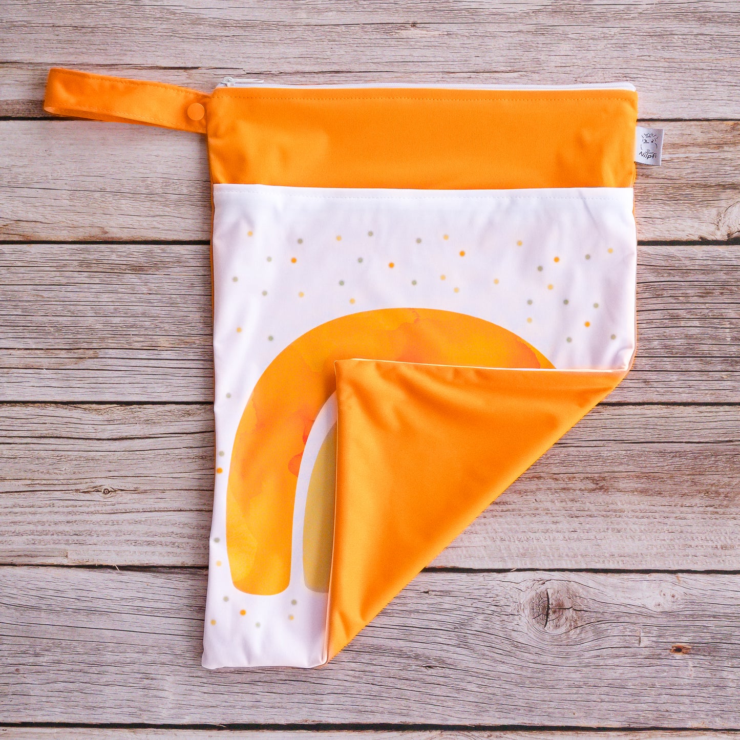 Personalisierte Wetbag mit Namen süßes Baby Geschenk mit orange Regenbogen und Eule Motiv wasserdicht und wiederverwendbar