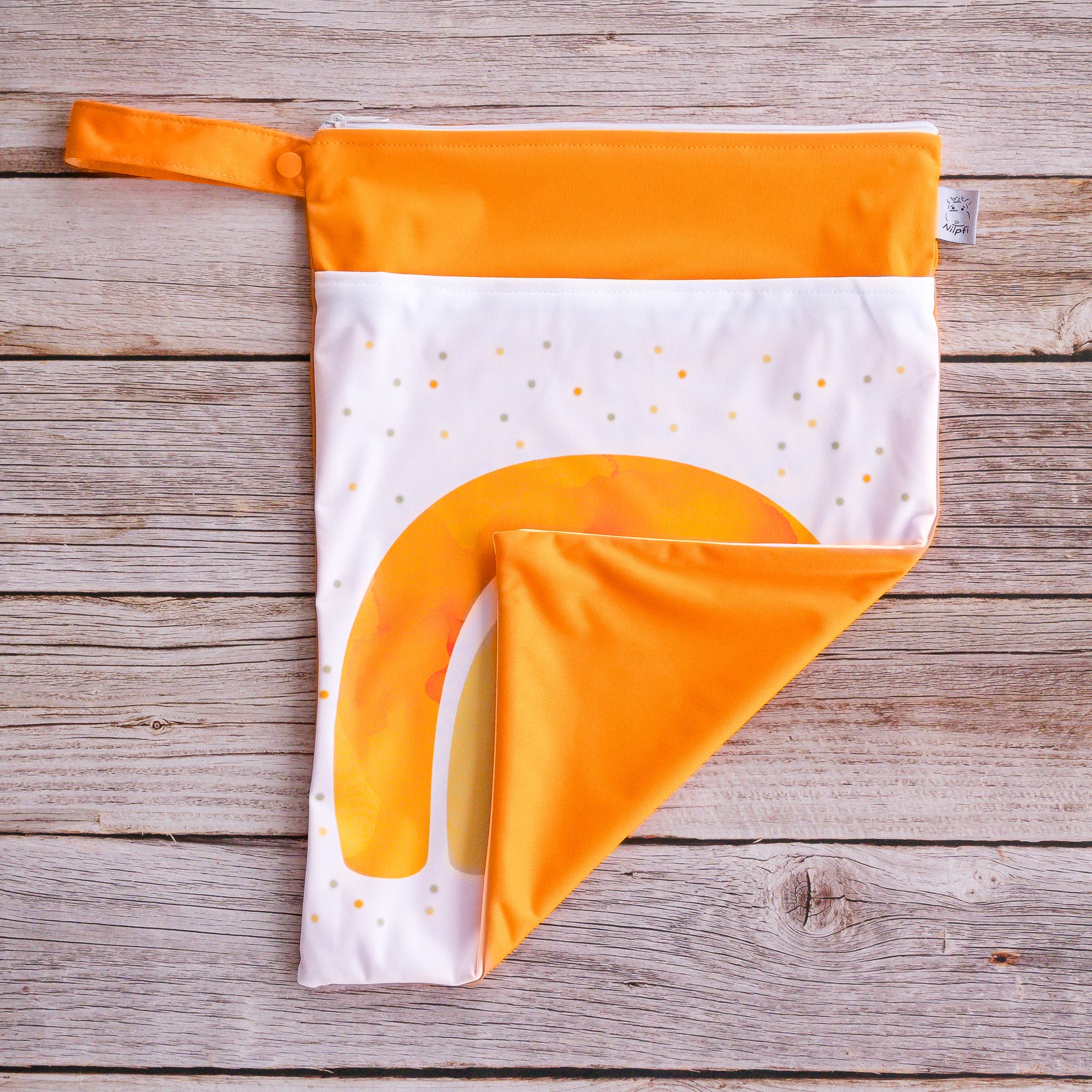 Personalisierte Wetbag mit Namen süßes Baby Geschenk mit orange Regenbogen und Eule Motiv wasserdicht und wiederverwendbar